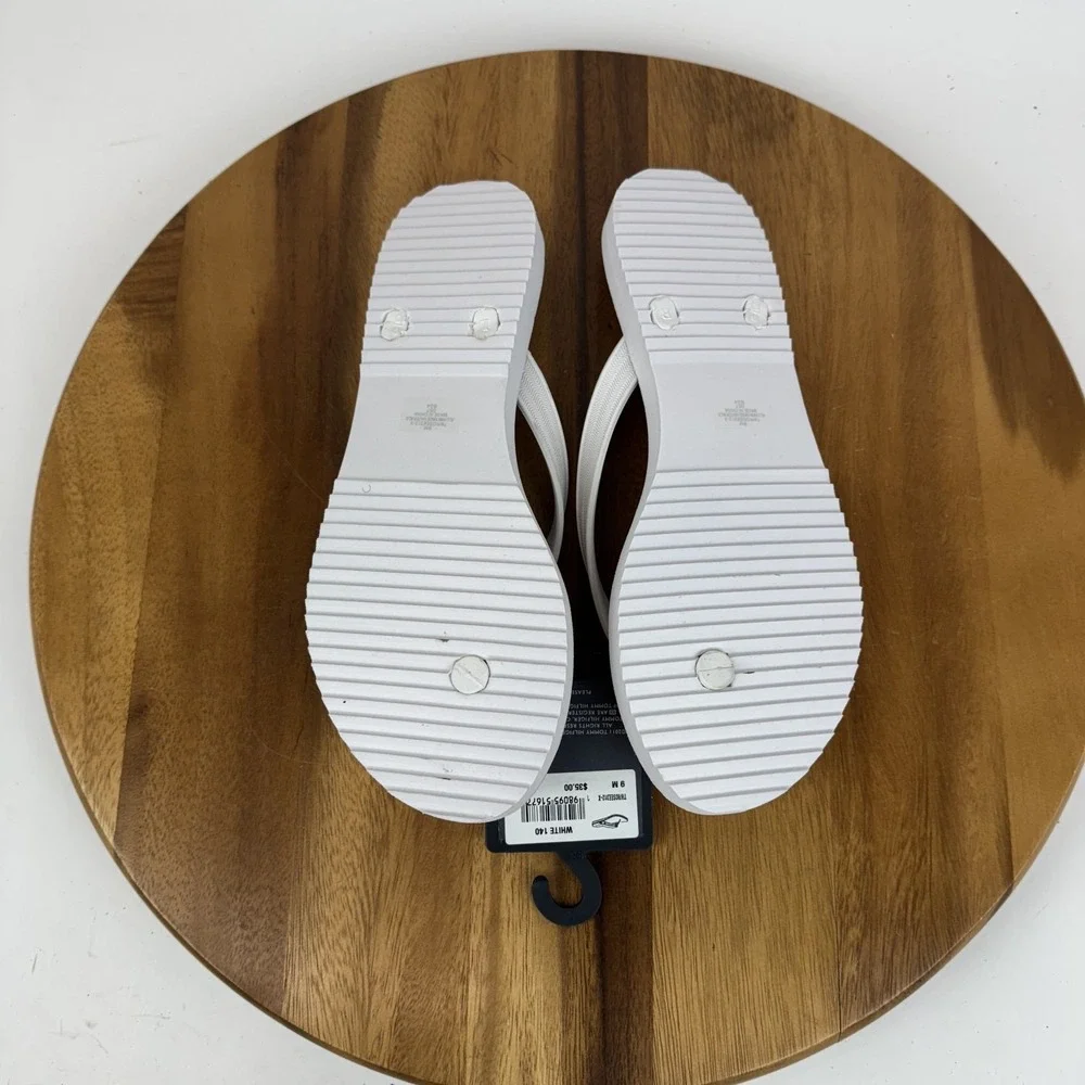 New Womens Tommy Hilfiger‎ Logo White Striped Thong Flip Flops Sandals Size 9 M